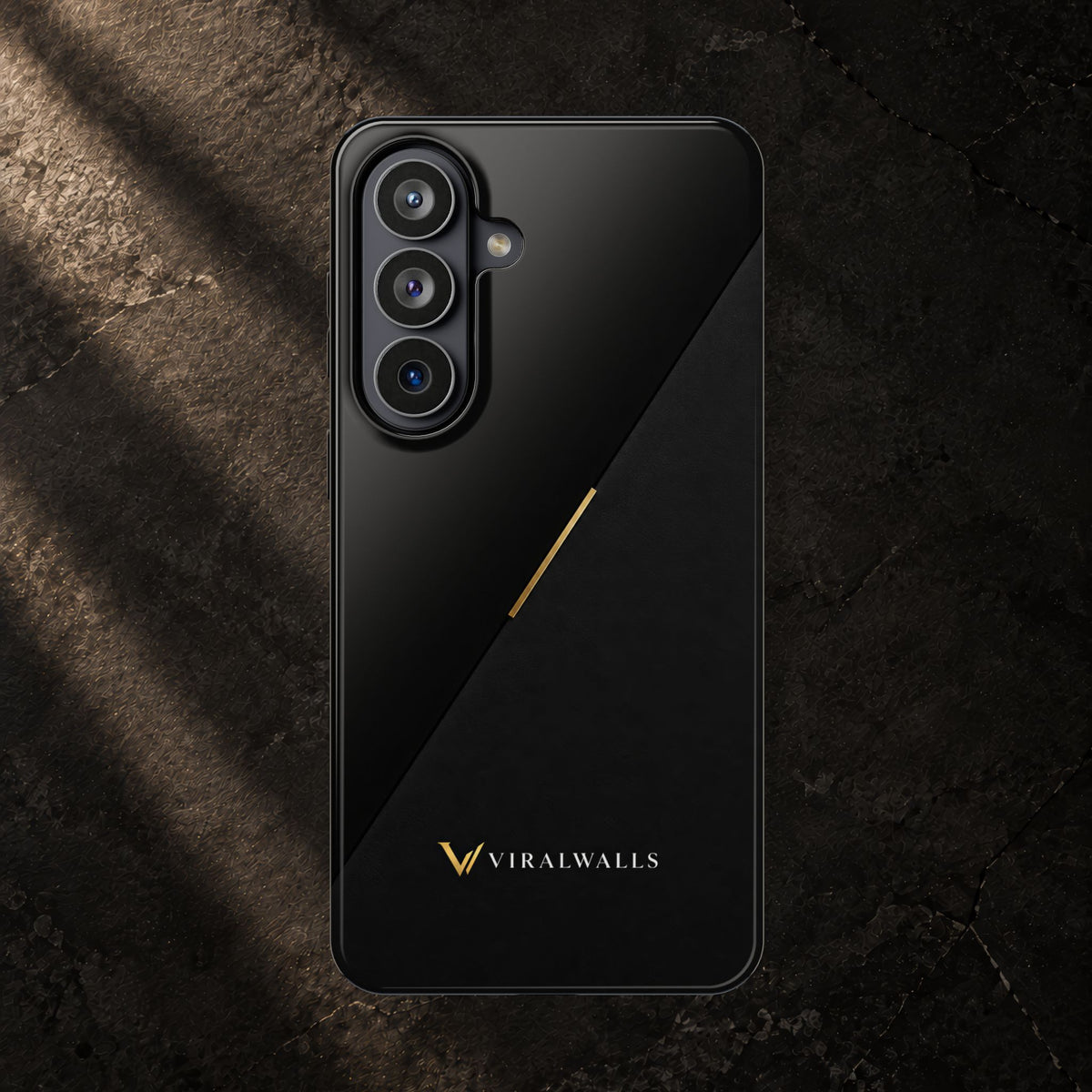 Obsidian Divide — iPhone / Samsung Case
