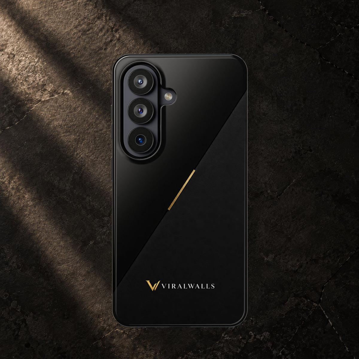 Obsidian Divide — iPhone / Samsung Case