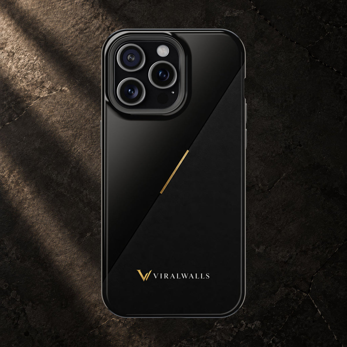 Obsidian Divide — iPhone / Samsung Case